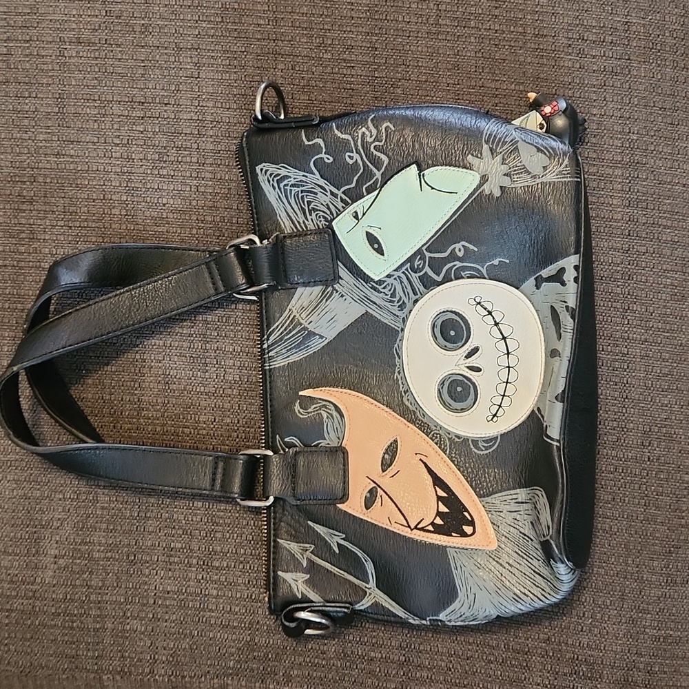 Pre loved Rare lock shock barrel purse